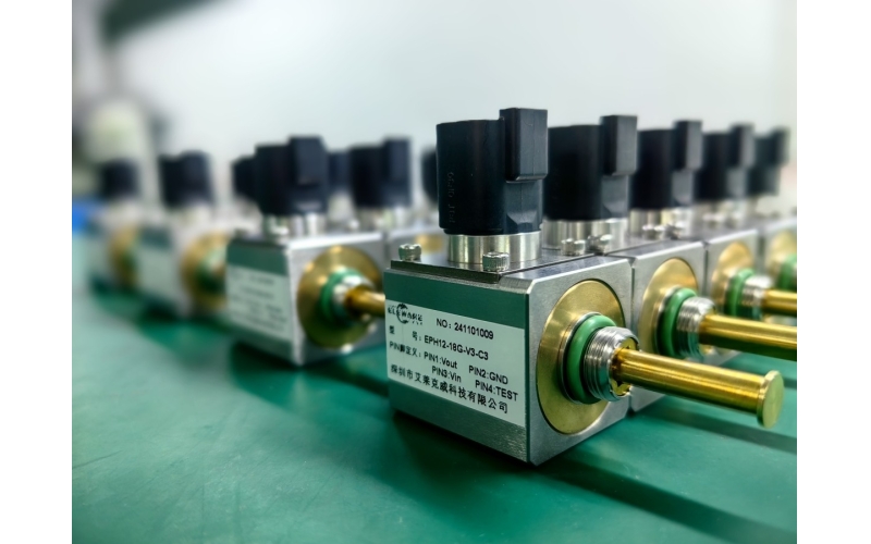 閥芯位置傳感器是用于精確監(jiān)測閥門開度的檢測裝置，主要服務(wù)于液壓控制、工業(yè)自動化及環(huán)境監(jiān)測等領(lǐng)域